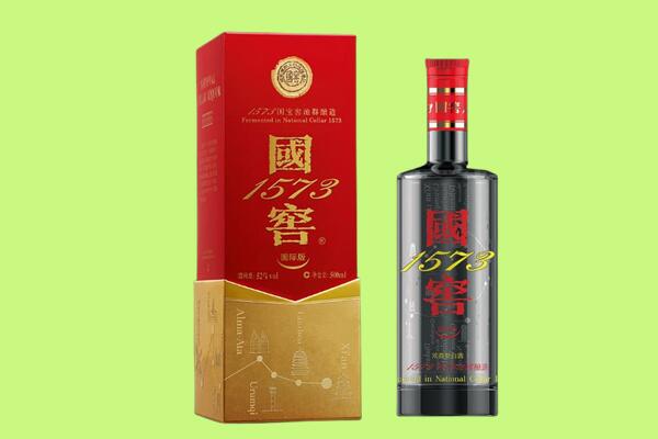 平定县回收国窖1573.jpg